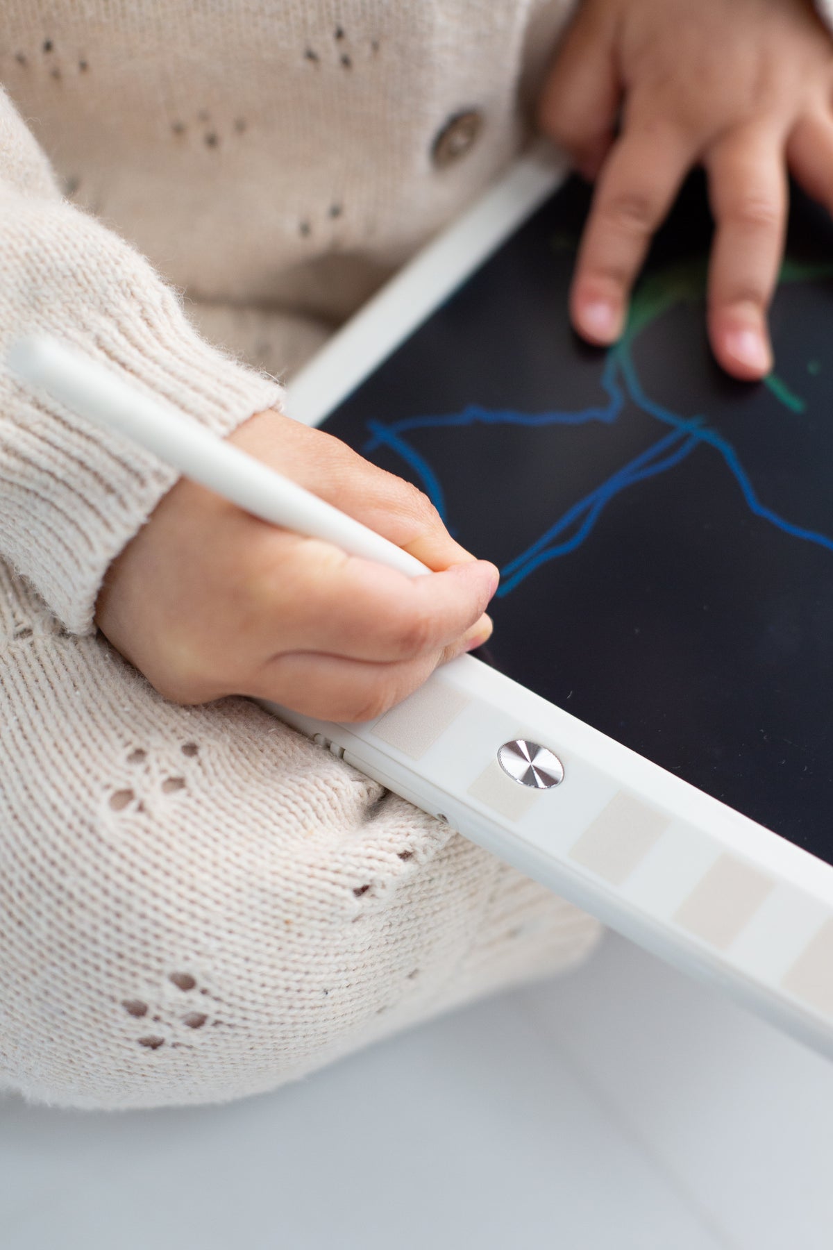 Neutral Stripes Tablet